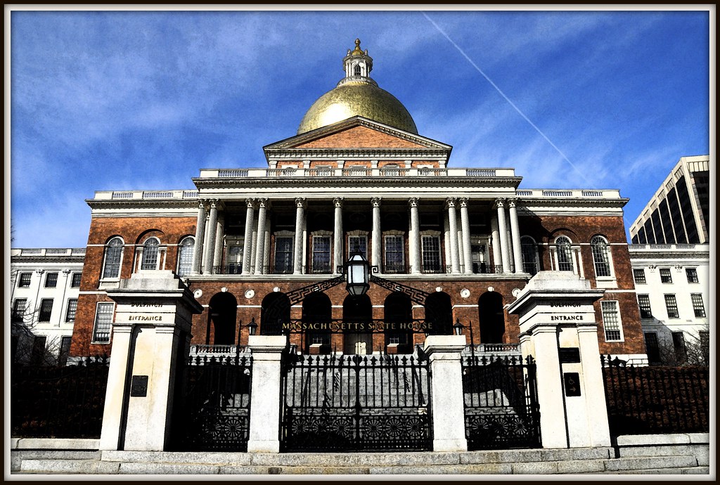 Gov. Spanberger Vows to Uphold Existing Data Center Agreements Despite Growth Concerns
